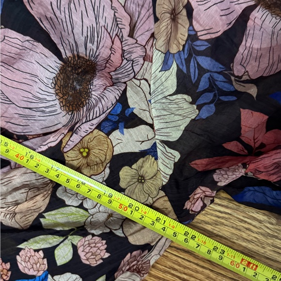 Entro Floral Mini Dress With Puff Sleeves Size Small - Picture 10 of 12